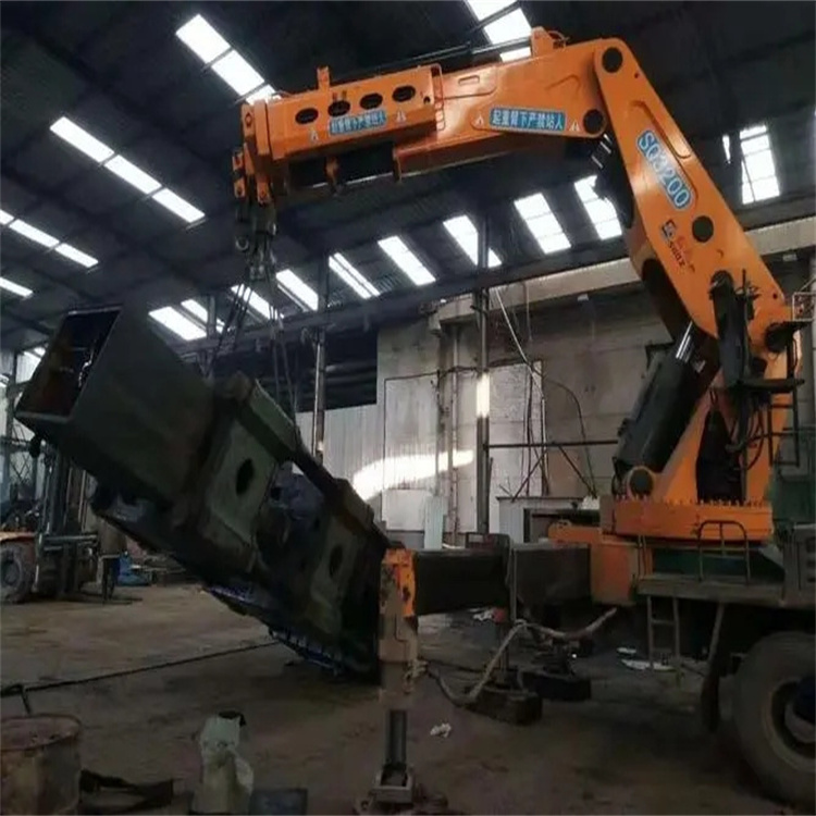 南丰县200吨折臂吊出租