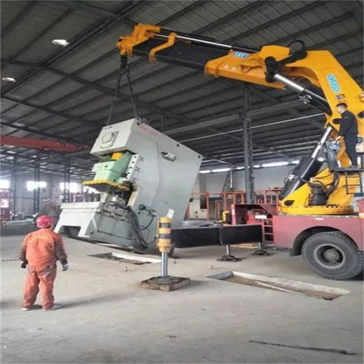 南丰县80吨折臂吊车出租附近电话