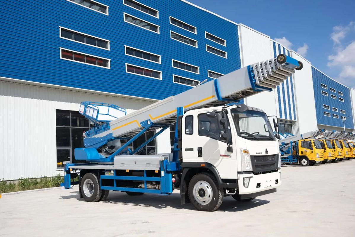 南丰县出租云梯车高空作业车 建筑垃圾搬运