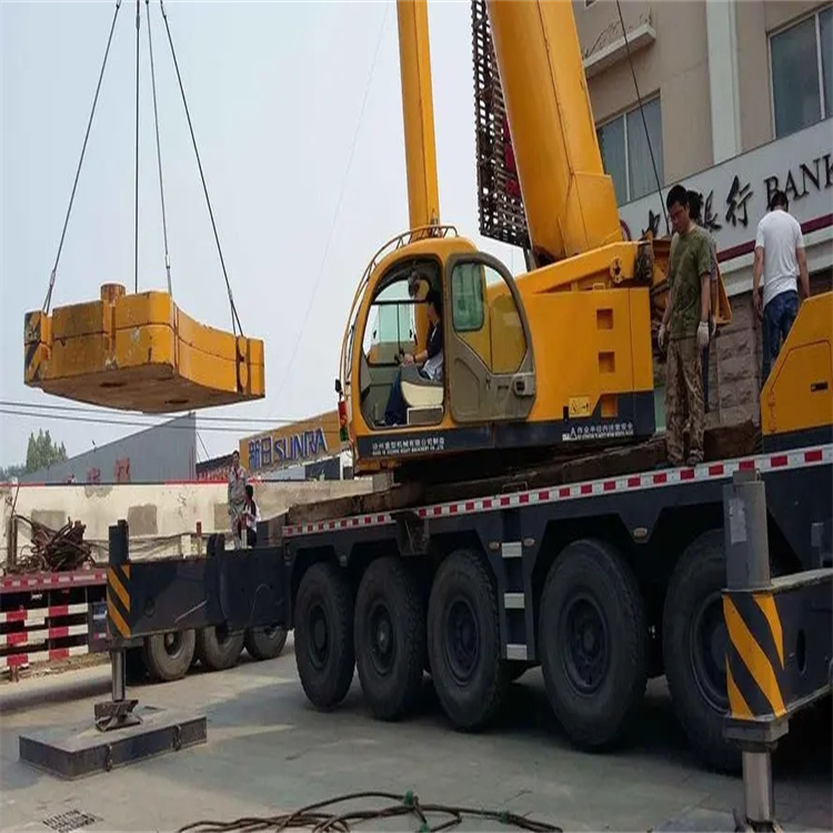 南丰县当地吊车出租|机器吊装|75吨|工厂搬迁服务